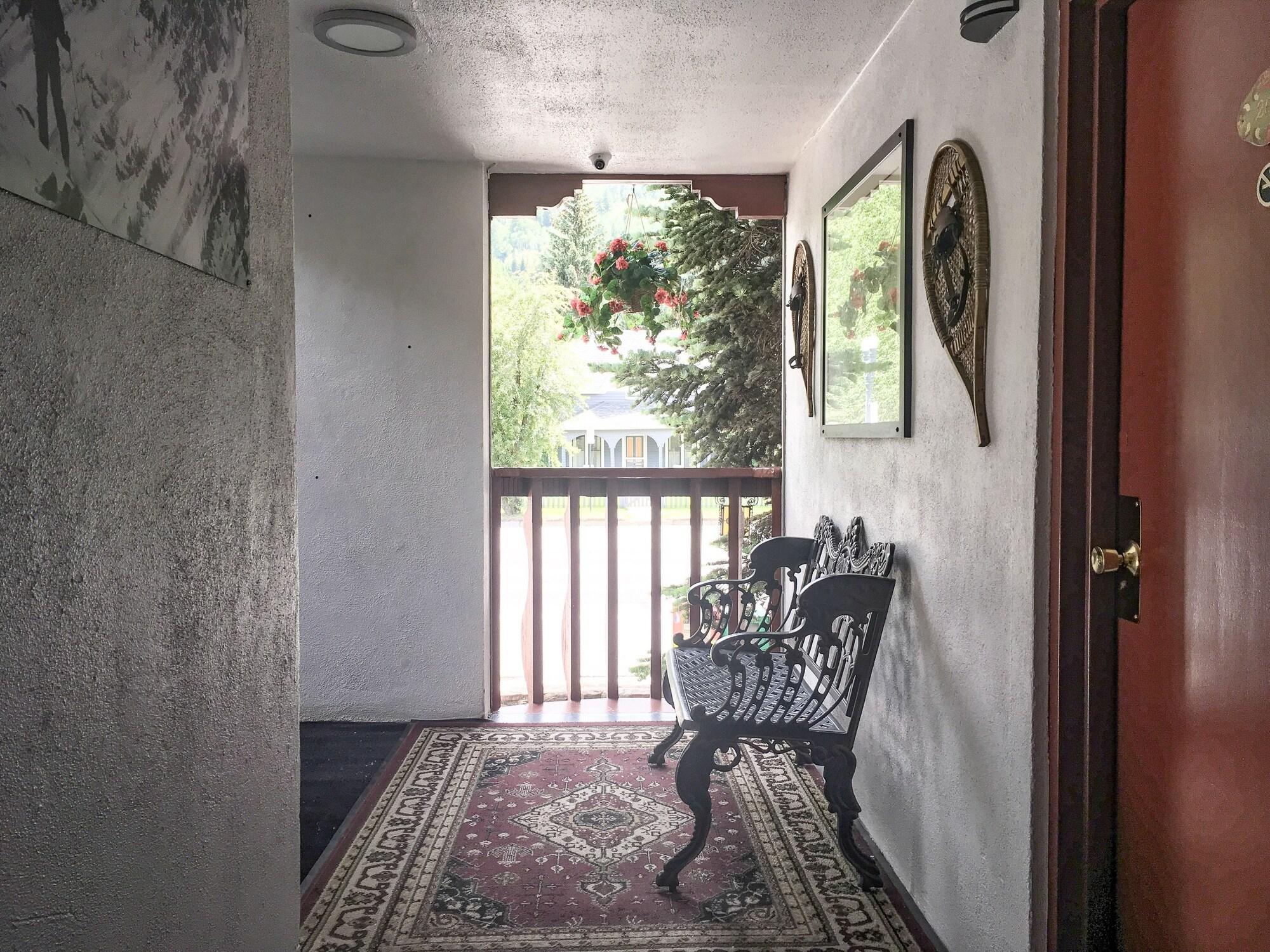 Tyrolean Lodge Aspen Exterior photo